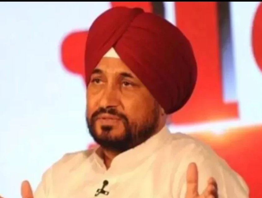 ਜਲੰਧਰ ‘ਚ ਕਾਂਗਰਸੀ ਸੰਸਦ ਮੈਂਬਰ ਚਰਨਜੀਤ ਚੰਨੀ ਦੀ ਗੁਮਸ਼ੁਦਗੀ ਦੇ ਲੱਗੇ ਪੋਸਟਰ