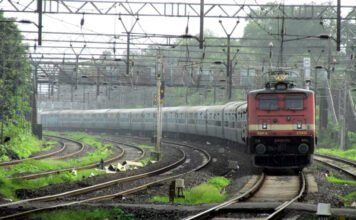 ਦਿਵਾਲੀ-ਛੱਠ ‘ਤੇ ਟ੍ਰੇਨ ਟਿਕਟ ਦਾ ਸੰਕਟ, ਅਜੇ ਤੋਂ ਹੀ ਫੁੱਲ ਬੁਕਿੰਗ , ਜਾਣੋ ਕੀ ਹੈ ਹਾਲਾਤ