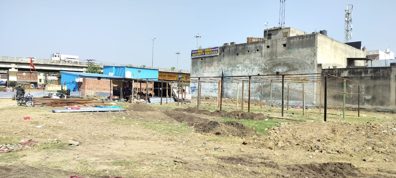 ਜਲੰਧਰ ਪਠਾਨਕੋਟ ਚੌਕ 'ਤੇ 'ਪਟਾਕਾ ਮਾਰਕੀਟ ਘੁਟਾਲਾ': 20 ਲਾਇਸੈਂਸ, ਬਣ ਰਹੀਆਂ 140 ਦੁਕਾਨਾਂ; ਕਿਰਾਇਆ 40 ਹਜ਼ਾਰ ਤੋਂ ਸਿੱਧਾ ਸਵਾ ਲੱਖ! 2