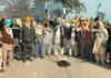 ਕਿਸਾਨ ਆਗੂਆਂ ਦੀ ਰਿਹਾਈ ਦੀ ਮੰਗ ਨੂੰ ਲੈ ਕੇ ਕਿਸਾਨਾਂ ਦਾ ਰੋਸ ਪ੍ਰਦਰਸ਼ਨ