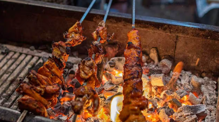 ਹੋਟਲਾਂ 'ਚ ਮੁਰਦਿਆਂ ਦੀ ਚਿਤਾ ਦੇ ਕੋਲੇ 'ਤੇ ਪੱਕ ਰਹੀ ਤੰਦੂਰੀ ਰੋਟੀ ਤੇ ਚਿਕਨ 1